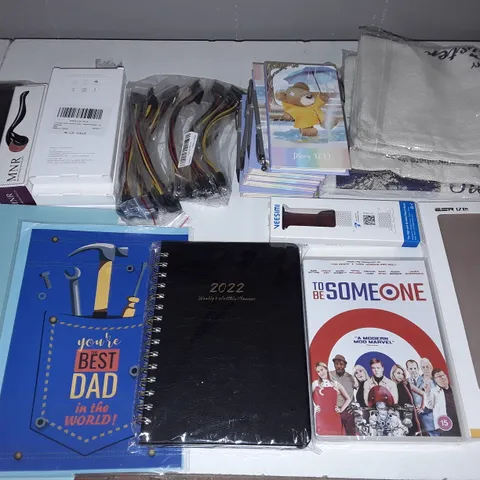 LARGE QUANTITY OF ASSORTED HOUSEHOLD ITEMS TO INCLUDE VASE AND FLOWER WALL STICKERS, 2022 DIARIES, WATCH STRAPS AND PROTECTIVE CASES