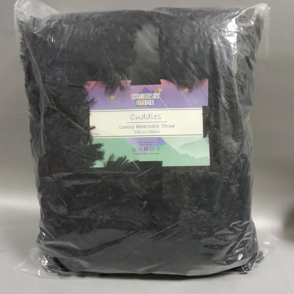 SEALED EXQUIZIT HOME CUDDLES LUXURY REVERSIBLE THROW - 150 X 200CM 