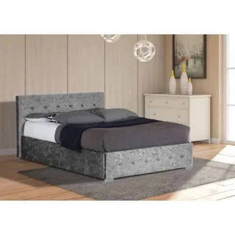 BOXED DODGE UPHOLSTERED 4FT6 STORAGE BED (2 BOXES)
