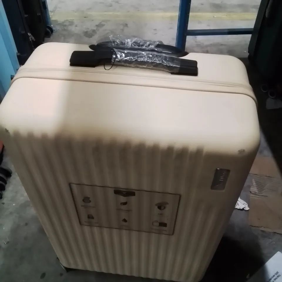 LUGG TRAVEL SUITCASE 