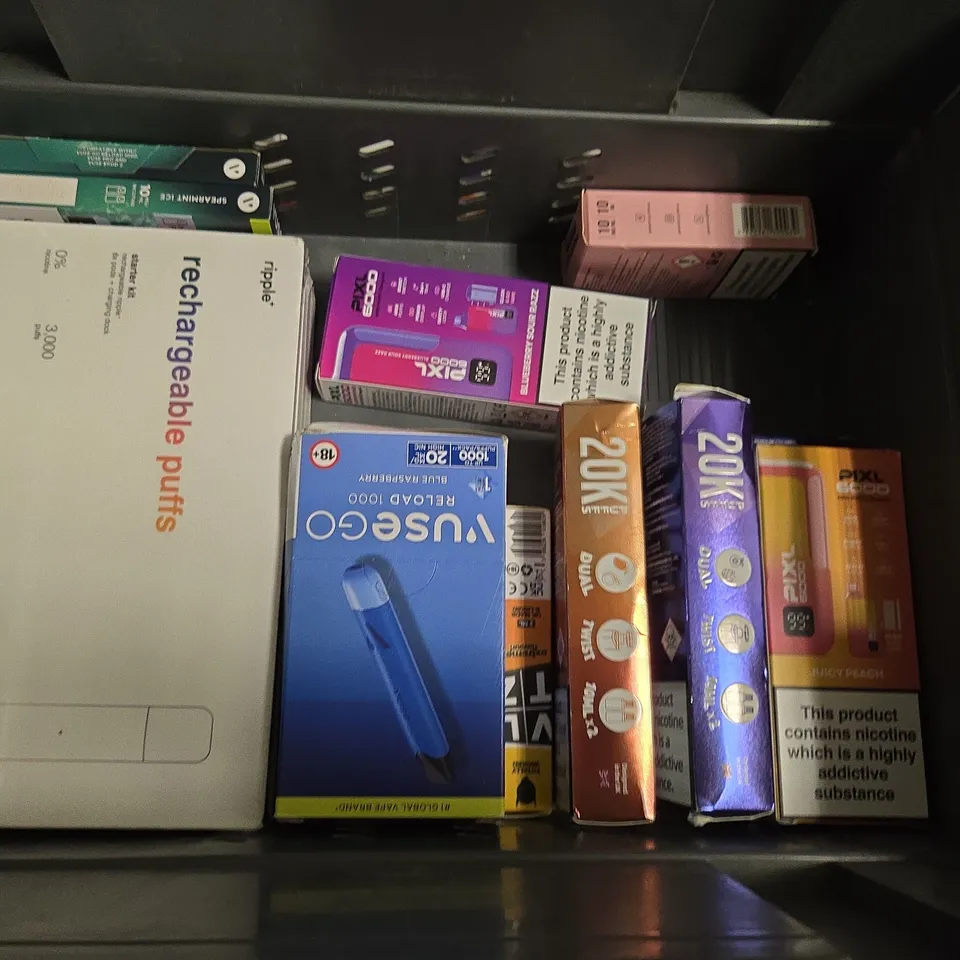 APPROXIMATELY 33 ASSORTED E-CIGARETTE PRODUCTS TO INCLUDE - RIPPLE AND VUSE