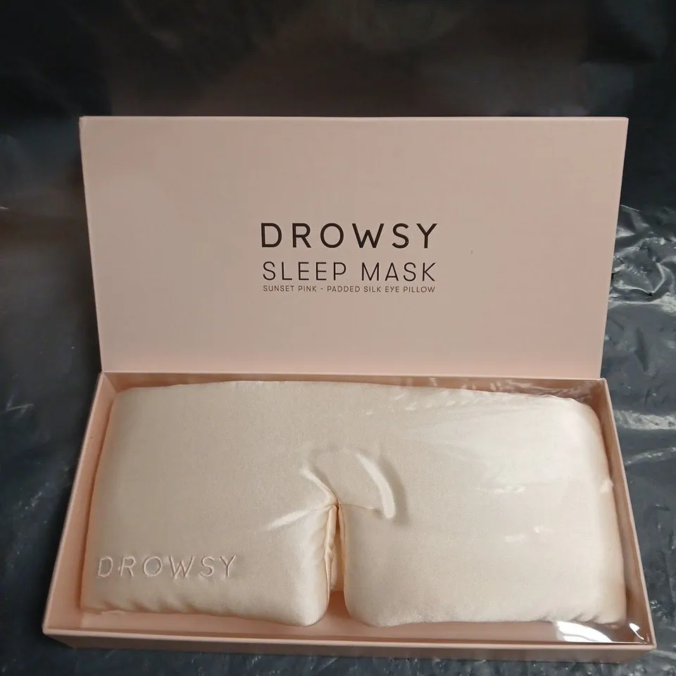 DROWSY SLEEP MASK – SUNSET PINK, PADDED SILK EYE PILLOW