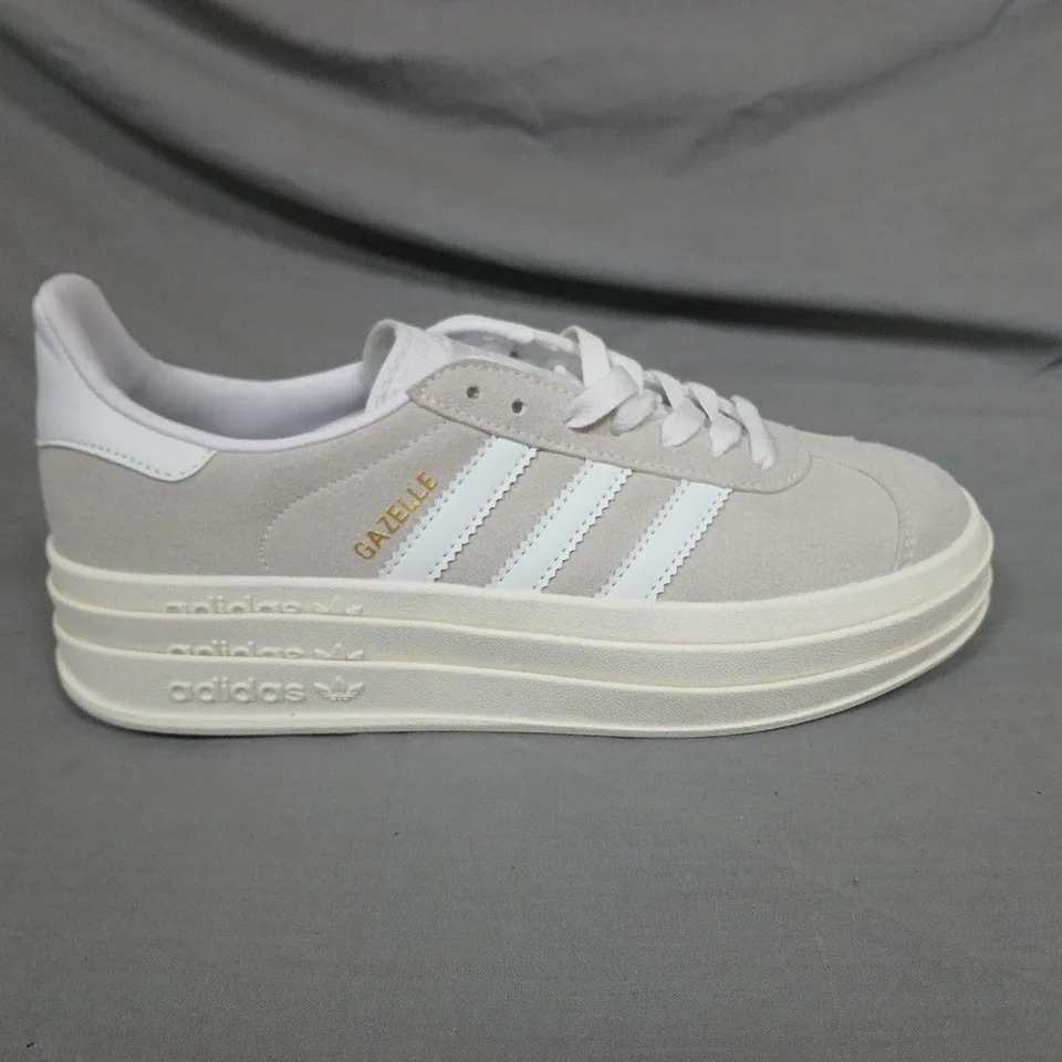 ADIDAS GAZELLE PLATFORM TRAINERS IN BEIGE SUEDE - UK 6