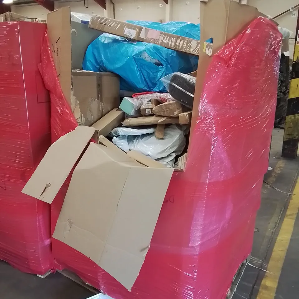 PALLET OF ASSORTED HOUSEHOLD GOODS AND PRODUCTS TO INCLUDE; INFLATABLE POOLS, KIDS SCOOTERS, VACUUM STAND, BOXED FURNITURE ETC 
