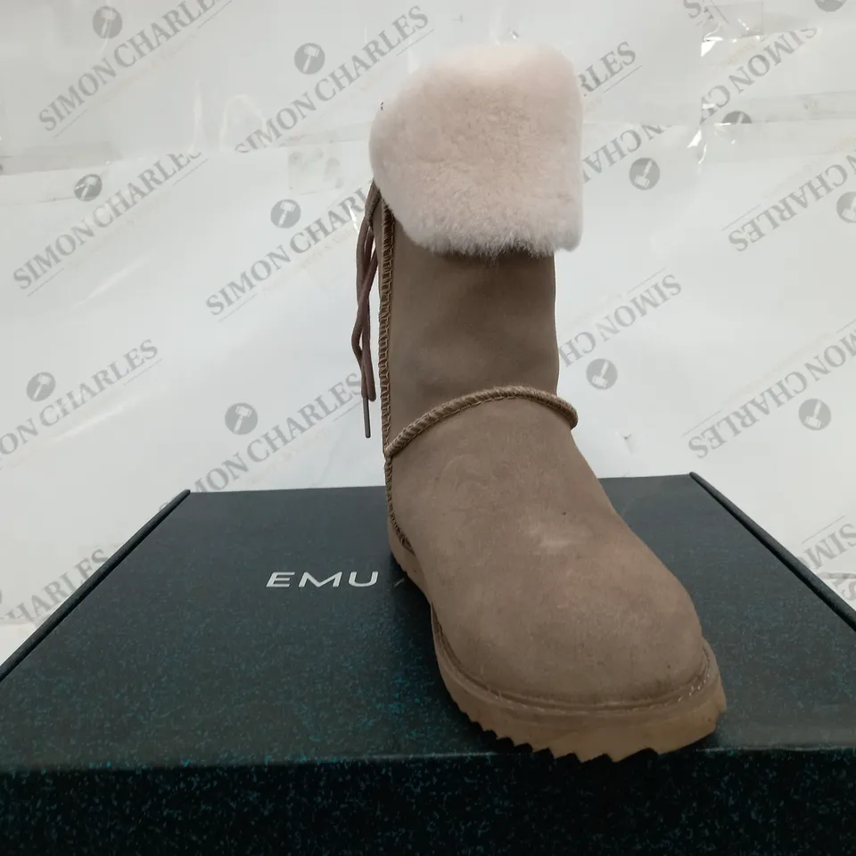 BOXED EMU BIRDWOOD WATERPROOF SHEEPSKIN BOOTS, MUSHROOM - SIZE 4