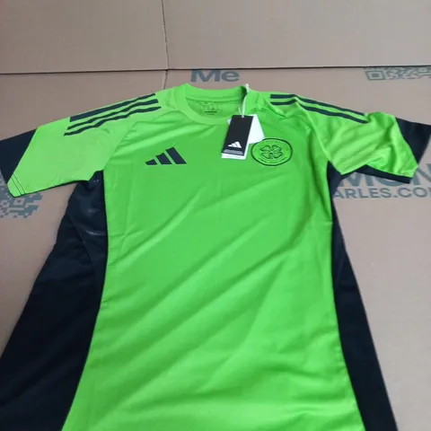 CELTIC FC TRAINING TOP SIZE XS