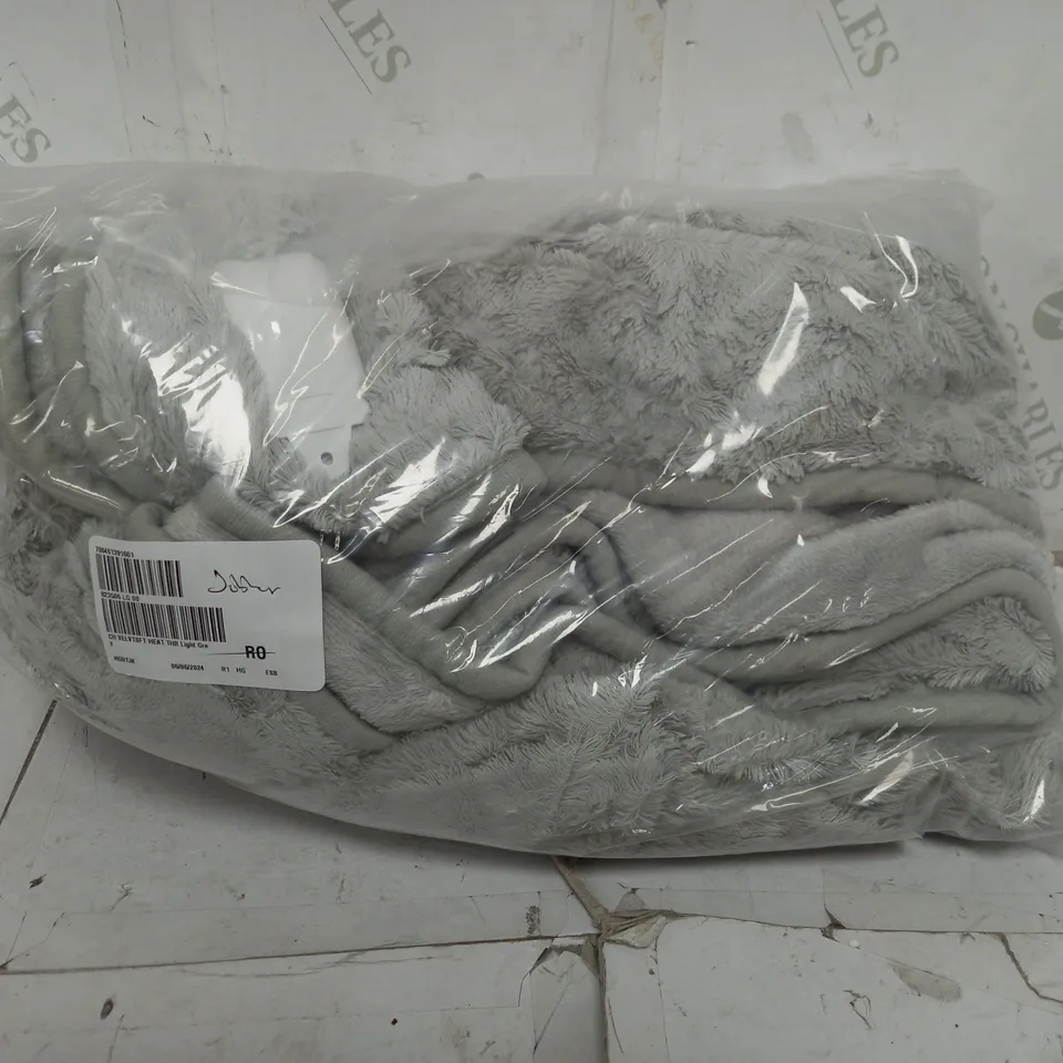 BOXED COZEE HOME VELVETSOFT HEATED THROW IN LIGHT GREY
