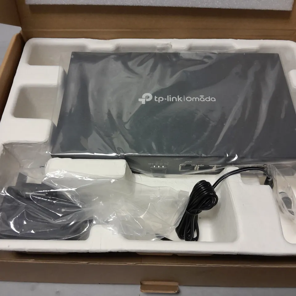 BOXED TP-LINK OMADA GIGABIT VPN ROUTER (ER7206)