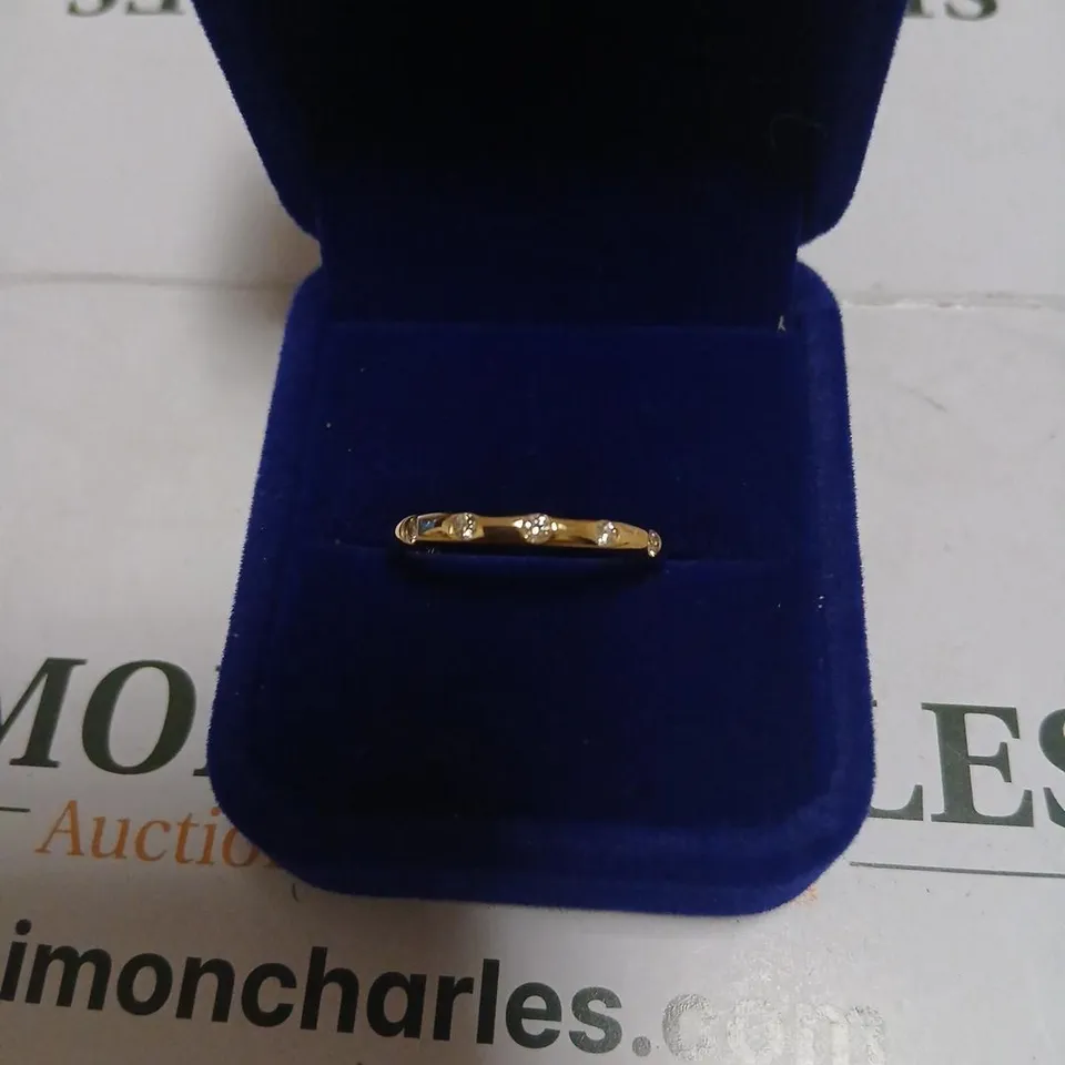 0.15CT DIAMOND SWISS SET BAND RING 9CT GOLD 