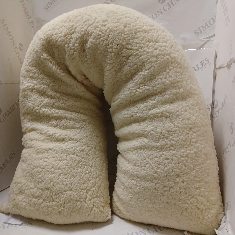 UNBRANDED CREAM SOFT BODY PILLOW