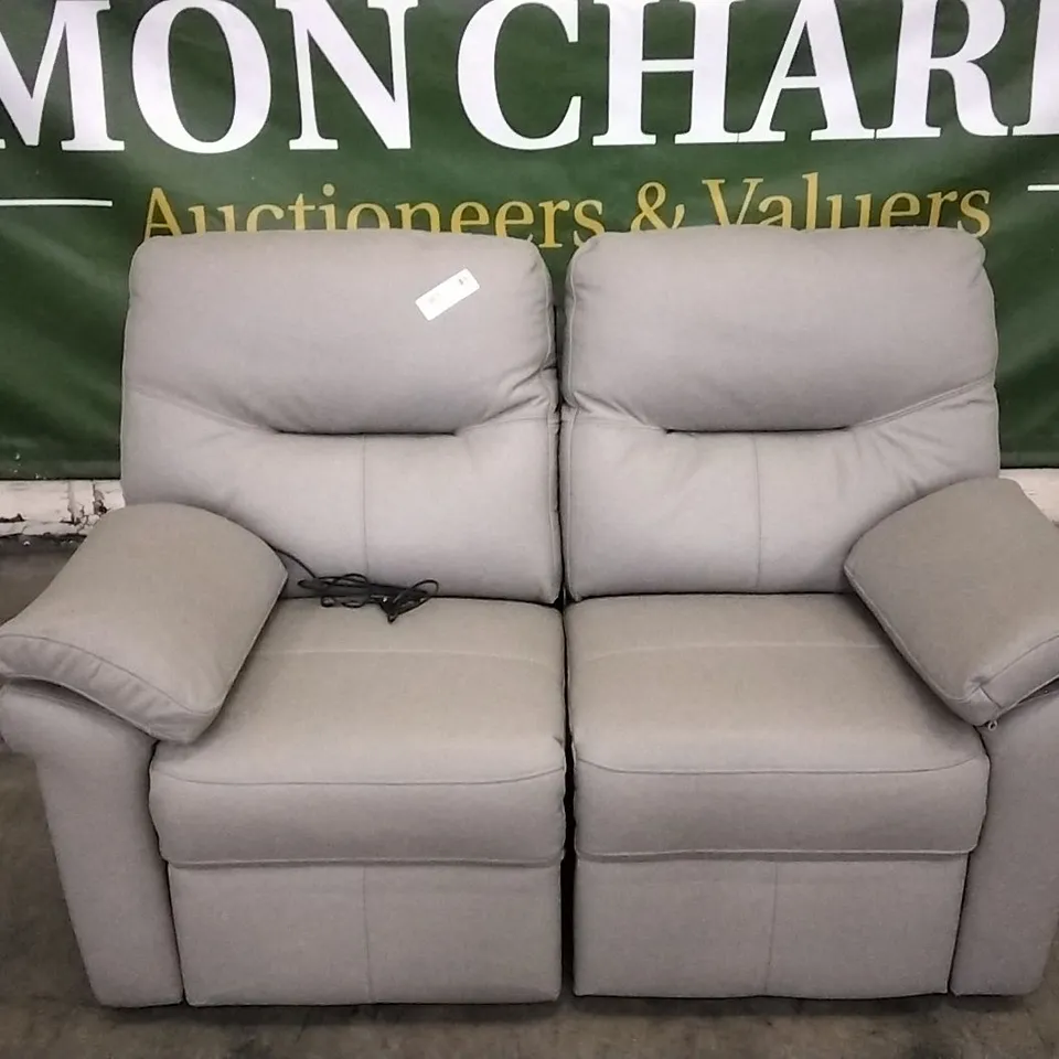 QUALITY BRITISH DESIGNED & MANUFACTURED G PLAN SEATTLE 2 SEATER POWER RECLINER CAMBRIDGE GREY LEATHER SOFA