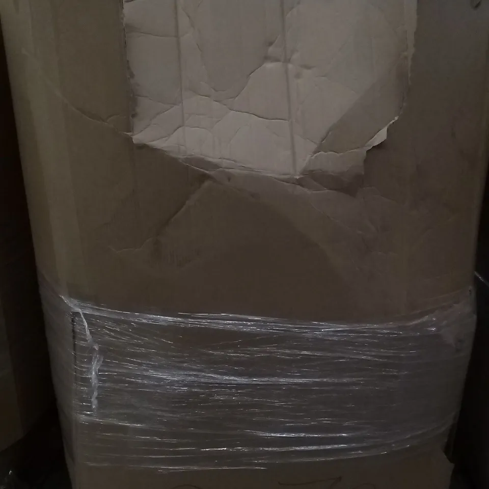 PALLET OF ASSORTED ITEMS INCLUDING ELVIROS MEMORY FOAM CERVICAL PILLOW, FLEXI HOSE, LIGHT EASE PREGNANCY PILLOW, WEIGHTED BLANKET, ORTHOBLOCK ORTHOPEDIC KNEE PILLOW, DERILA PILLOW 