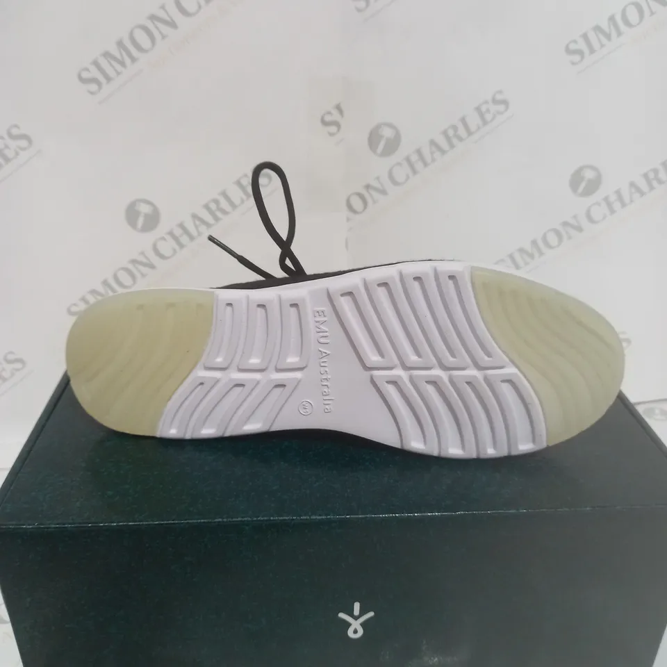 BOXED PAIR OF EMU AUSTRALIA BLACK SLIP ON TRAINER SIZE 7