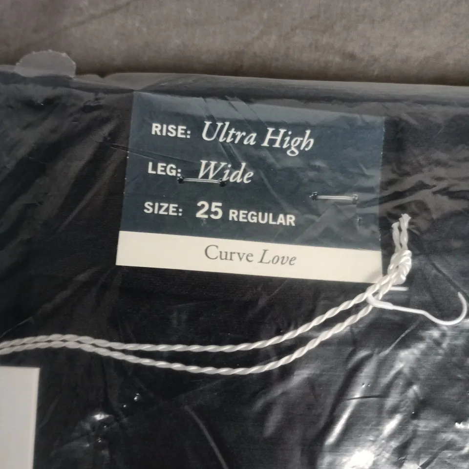 BAGGED THE A&F SLOANE COLLECTION CURVE LOVE WIDE LEG TROUSERS – BLACK – 25 REGULAR