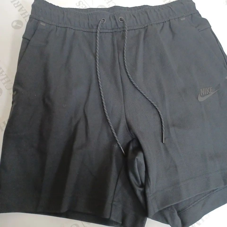 MENS NIKE TECH SHORTS IN BLACK -SIZE SMALL