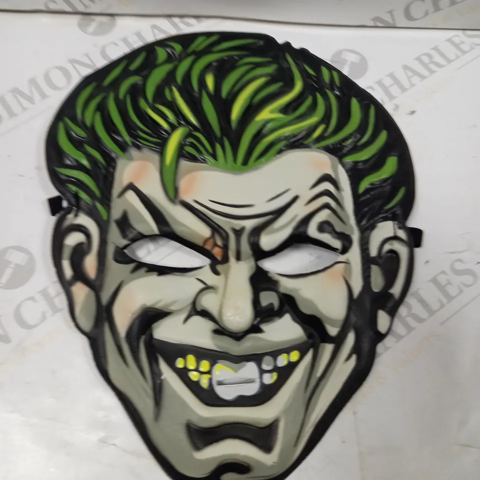 LARGE QUANTITY OF ASSORTED FANCY DRESS COSTUMES AND PROPS