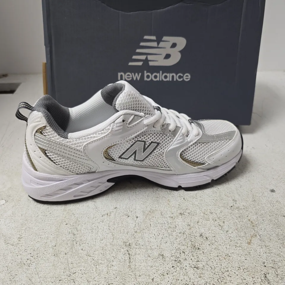 NEW BALANCE MR530AD RUNNING SHOES – WHITE/GRAY, UK 9 (US 9.5 / EUR 43) – BOXED