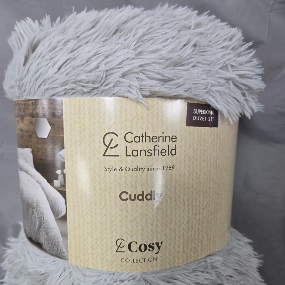 CATHERINE LANSFIELD CUDDLY SUPERKING DUVET SET – GREY (COSY COLLECTION)
