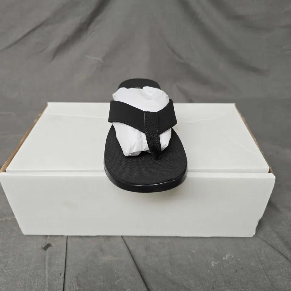 PAIR OF SKECHERS SLIP ONS IN BLACK - 6