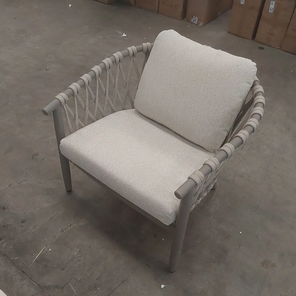 CLEVELAND LOUNGE SET IN BEIGE