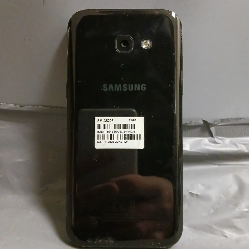 SAMSUNG GALAXY A5 SMARTPHONE 