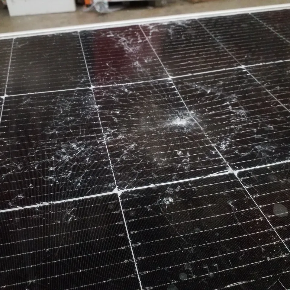 PALLET CONTAINING APPROXIMATELY 30 SOLAR PANELS