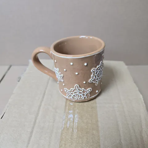 BOX OF 4 GISELA GRAHAM BROWN MUGS