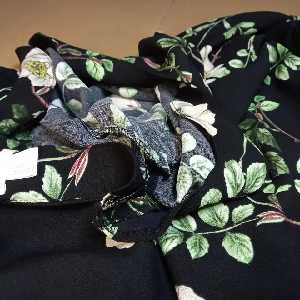 H&M MIDI DRESS WITH FLORAL PATTERN IN BLACK - EU 12