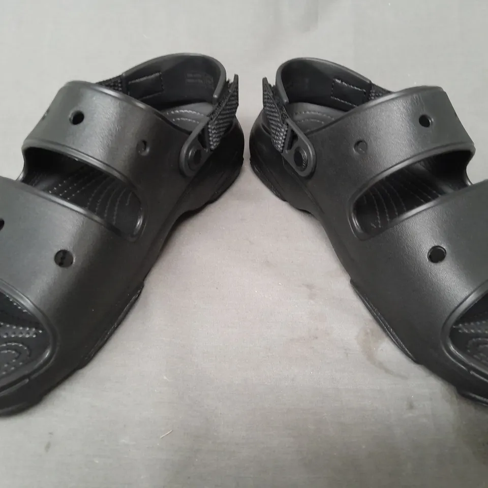 PAIR OF CROCS ALL TERRAIN SANDALS IN BLACK UK SIZE M9/W10