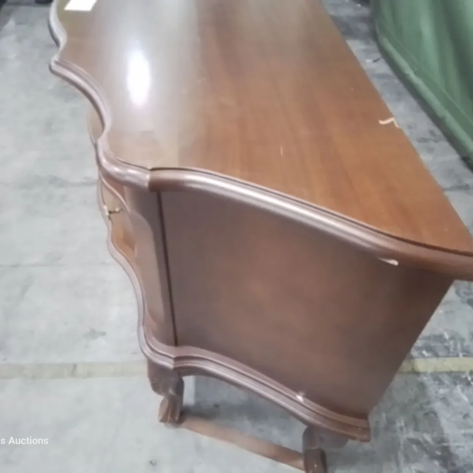 DESIGNER FRENCH STYLE ENTERTAINMENT UNIT 