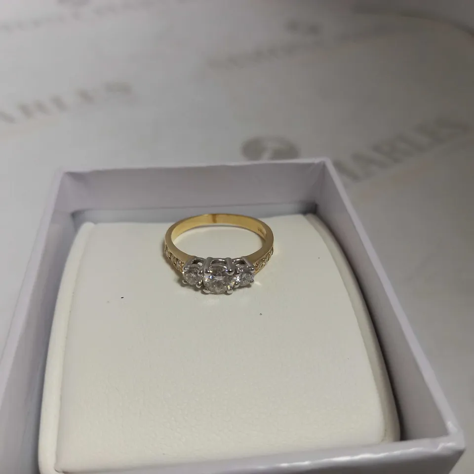 MOISSANITE 9CT GOLD 1 CARAT ROUND BRILLIANT TRILOGY RING WITH STONE SET SHOULDERS SIZE N RRP £700