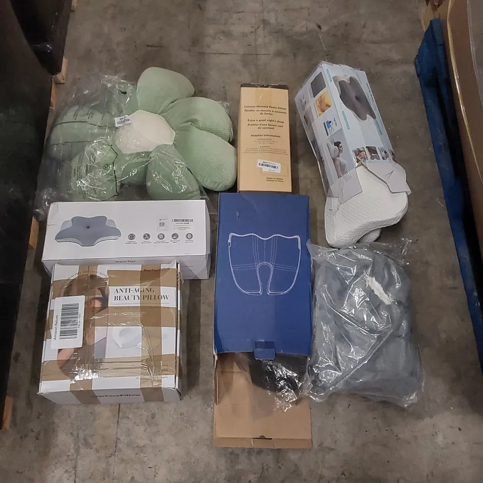 PALLET TO CONTAIN A LARGE ASSORTMENT OF PILLOWS, CUSHIONS AND RELATED PRODUCTS 