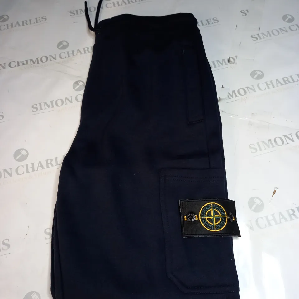 STONE ISLAND TRACKSUI BOTTOMS SIZE M