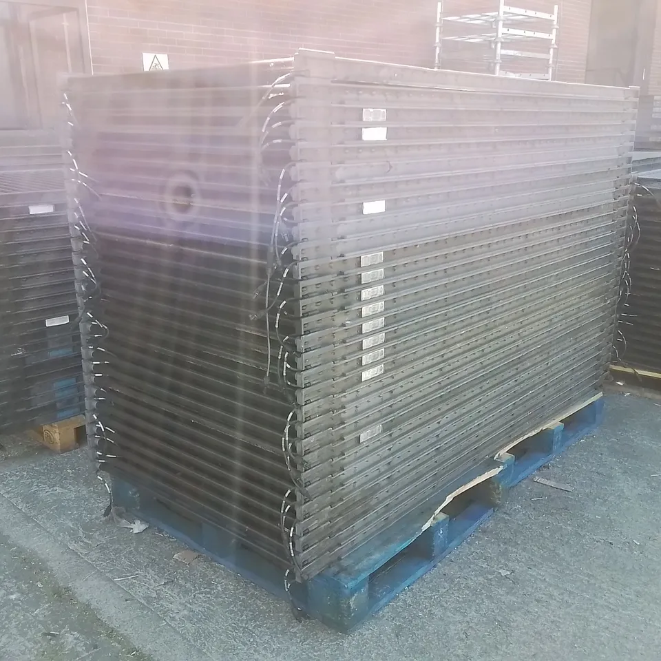 PALLET CONTAINING A LARGE QUANTITY OF UNTESTED SOLYNDRA 200W SOLAR PANELS
