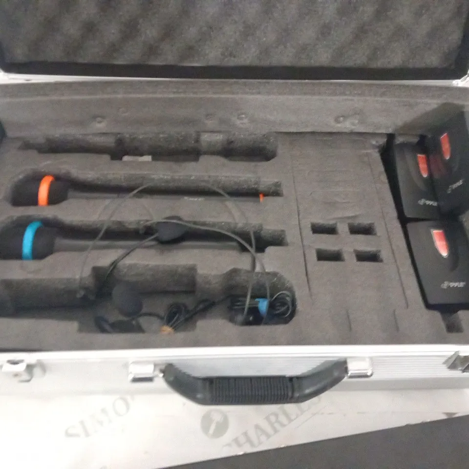 PYLE PRO PDWM7300 4-CHANNEL WIRELESS UHF MICROPHONE SYSTEM