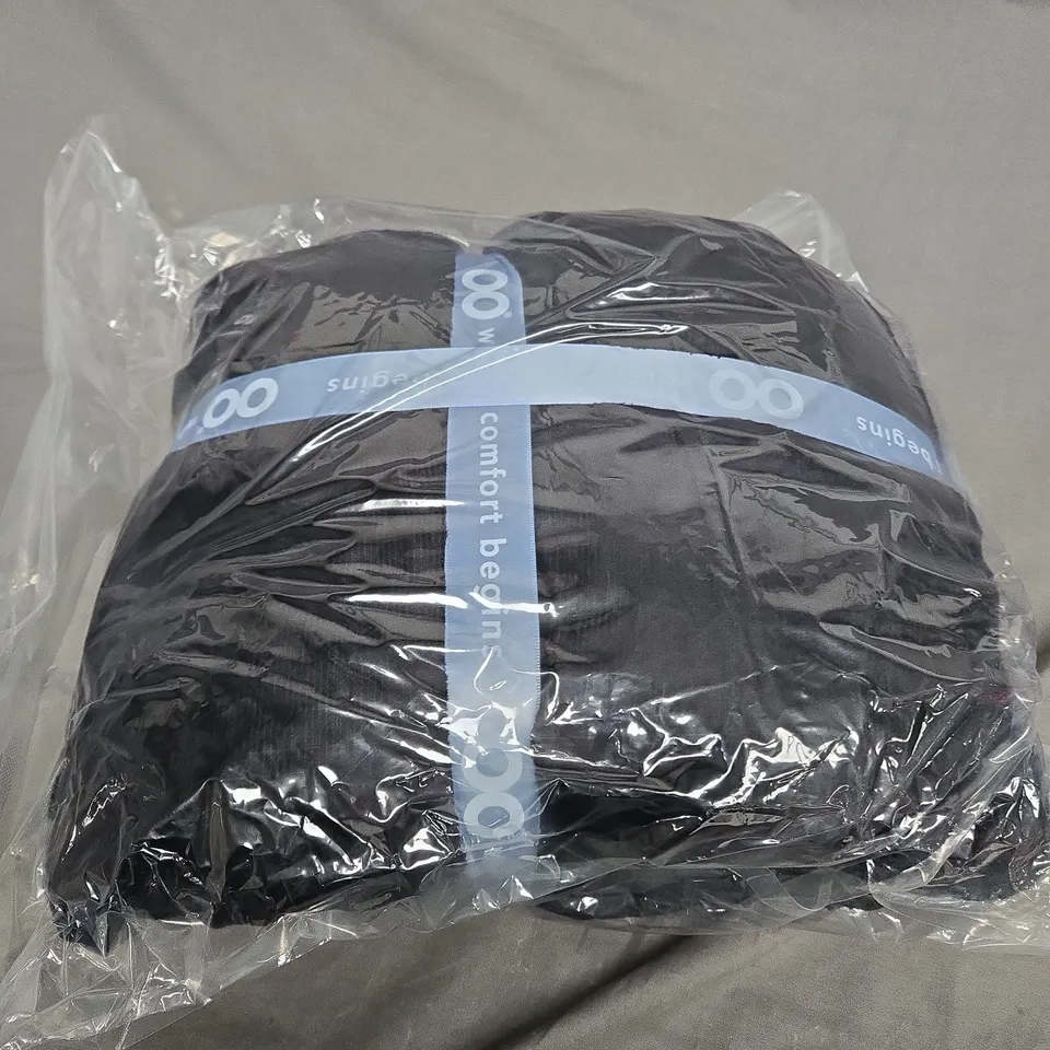 SEALED OODIE OVERSIZED HOODED BLANKET - BLACK