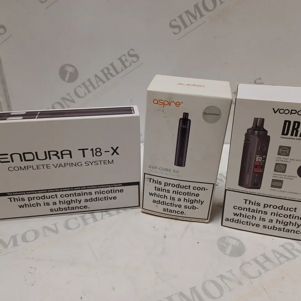 APPROXIMATELY 20 VAPES & E-CIGARETTES TO INCLUDE INNOKIN EMDURA T18-X, ASPIRE AVP CUBE KIT, VOOPOO DRAG S, ETC