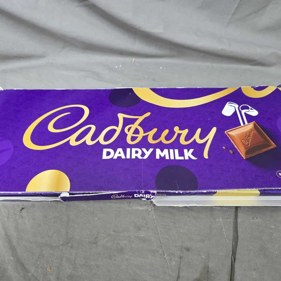 CADBURY DAIRY MILK CHOCOLATE BAR - 850G