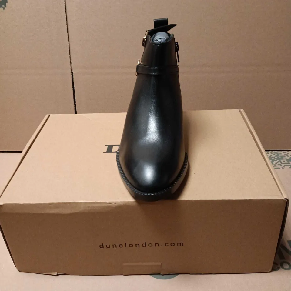 BOXED PAIR OF DUNE PARKLYN BLACK LEATHER BOOTS - 3