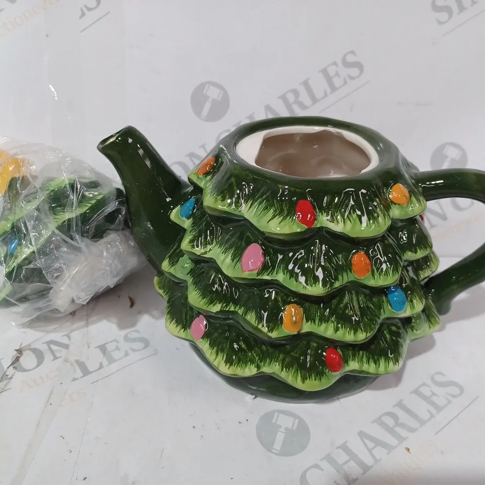 BOXED MR NOST TREE TEAPOT 