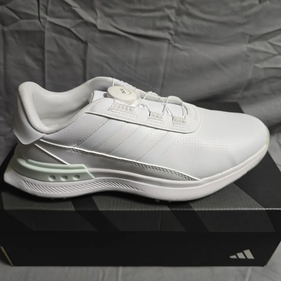 BOXED PAIR OF ADIDAS WOMENS S2G BOA 24 GOLF SNEAKERS - UK SIZE 6.5