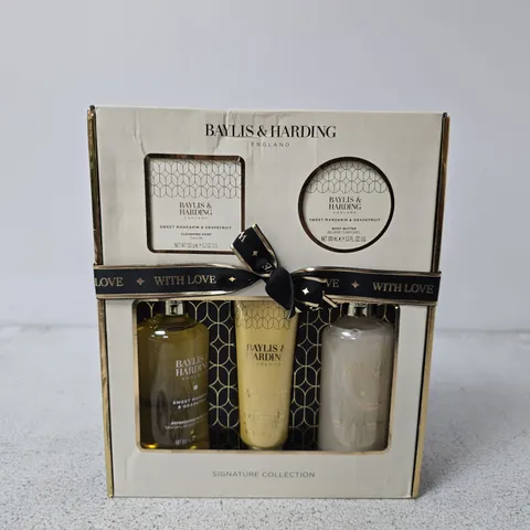 BAYLIS & HARDING SIGNATURE COLLECTION GIFT SET 