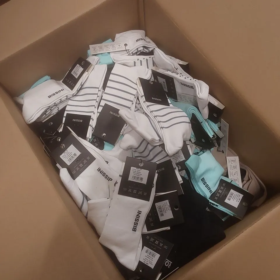 BOX TO CONTAIN A LARGE QUANTITY OF BRAND NEW PAIRS OF BISSINI CYCLING SOCKS - COLOURS AND SIZES VARY // 1 PAIR PER PACK