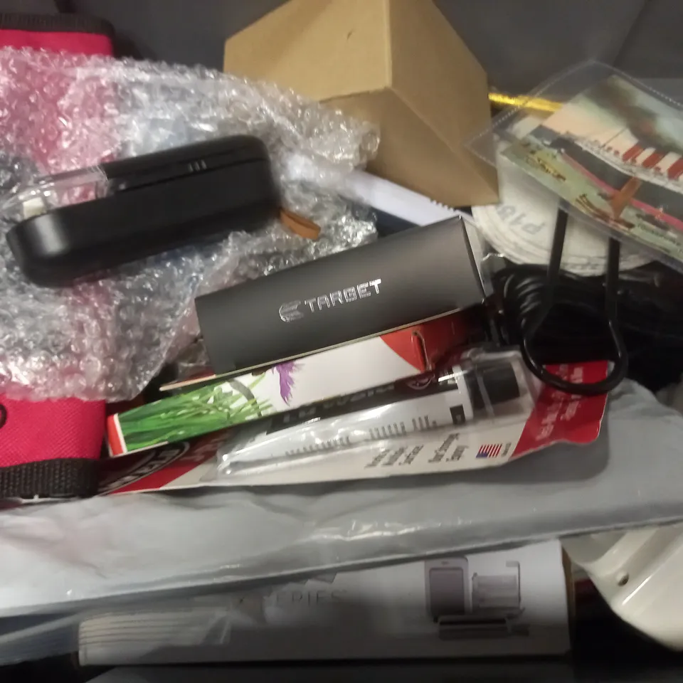 BOX OF APPROXIMATELY 20 ASSORTED ITEMS TO INCLUDE - BEAPHAR HOUSEHOLD FLEA POWDER - KFLEX FLIGHTS FOR DARTS - AMTECH LOCKING GRIP PLIER ETC