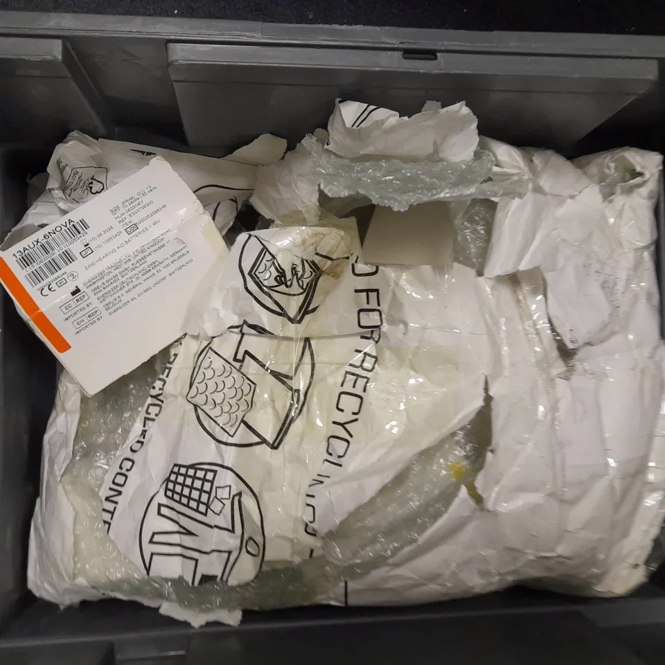 BOX OF APPROX 10 ITEMS TO INCLUDE HEARING AID BATTERIES AND F.R.I.E.N.D.S BINDER 