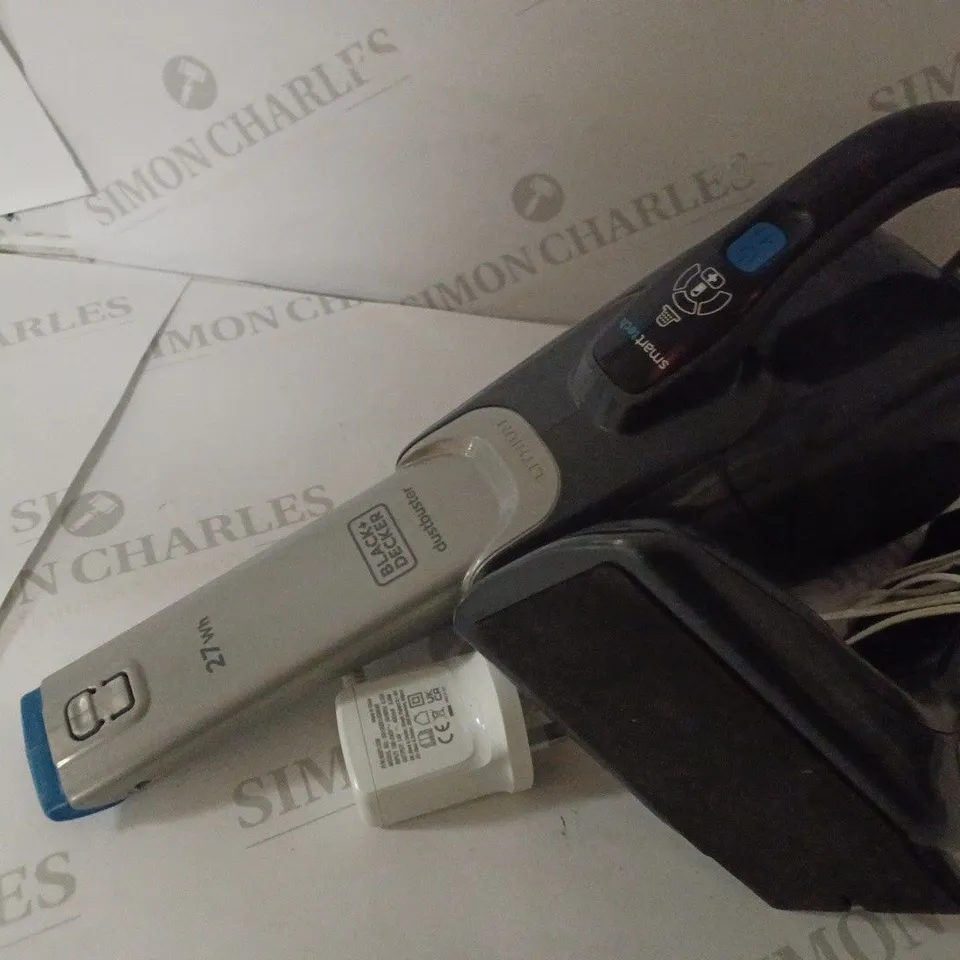 BLACK + DECKER SMARTTECH DUSTBUSTER