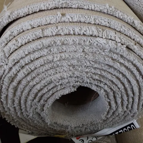 ROLL OF QUALITY FIRST IMPRESSIONS BLUSH CARPET APPROXIMATELY 4M Γ 7.5M
