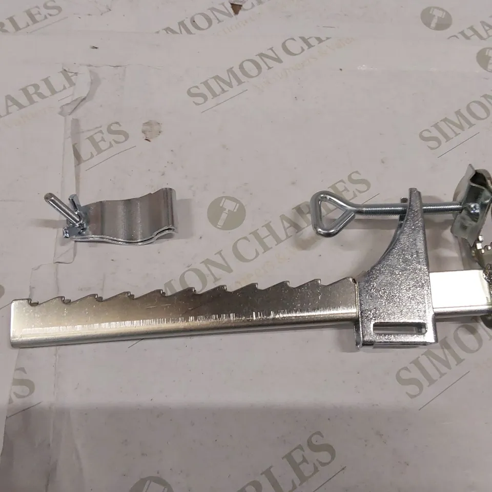 BOXED MIKYTOPER PARASOL CLAMP // CLAMPING RANGE: 0 - 20CM (1 BOX)