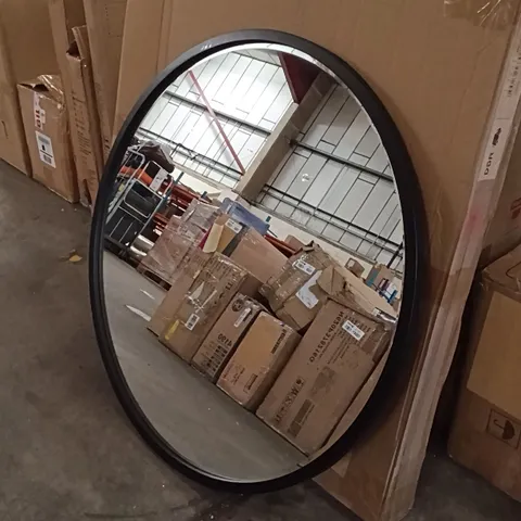 BOXED CIRCULAR MIRROR - BLACK (1 BOX)