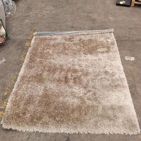 QUALITY DESIGNER AREA RUG - APPROXIMATELY 230CM X 162CM